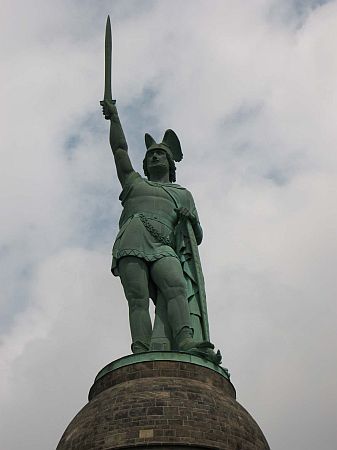 Am Hermannsdenkmal
